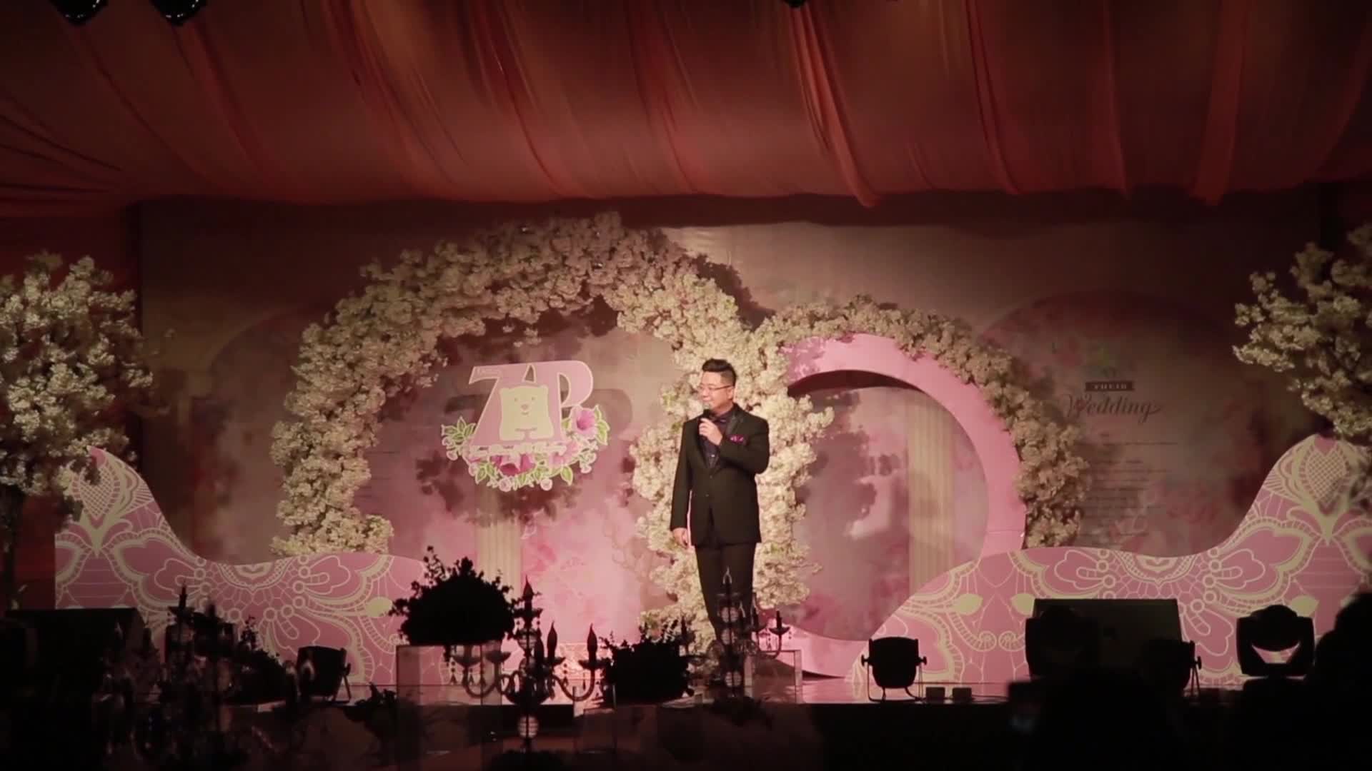 【高逼格】莫晗主持团队+外籍乐队