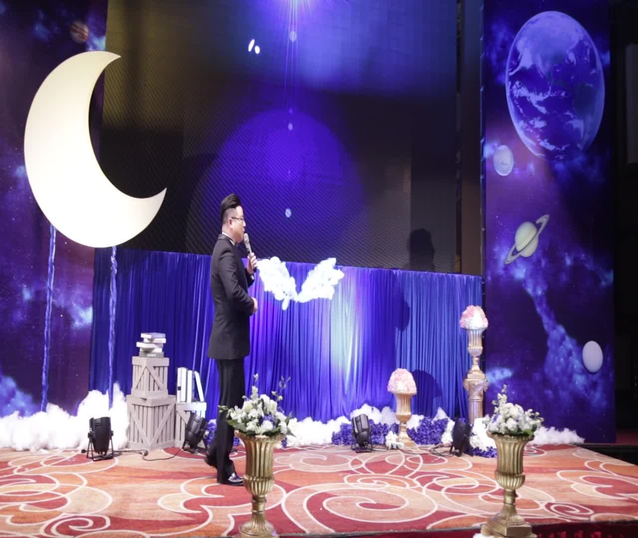 【颜值组合】莫晗主持团队+1名实力女歌手