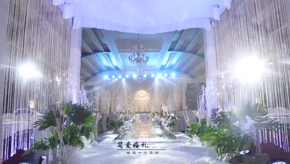 简爱婚礼临泉酒店白色网格风