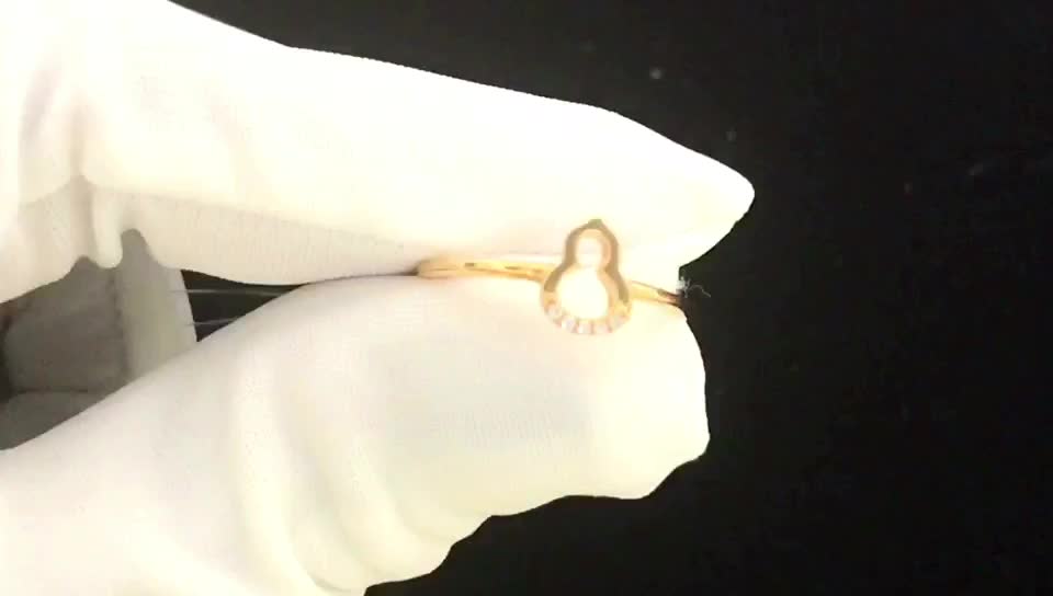 18K红葫芦形钻石戒指女戒