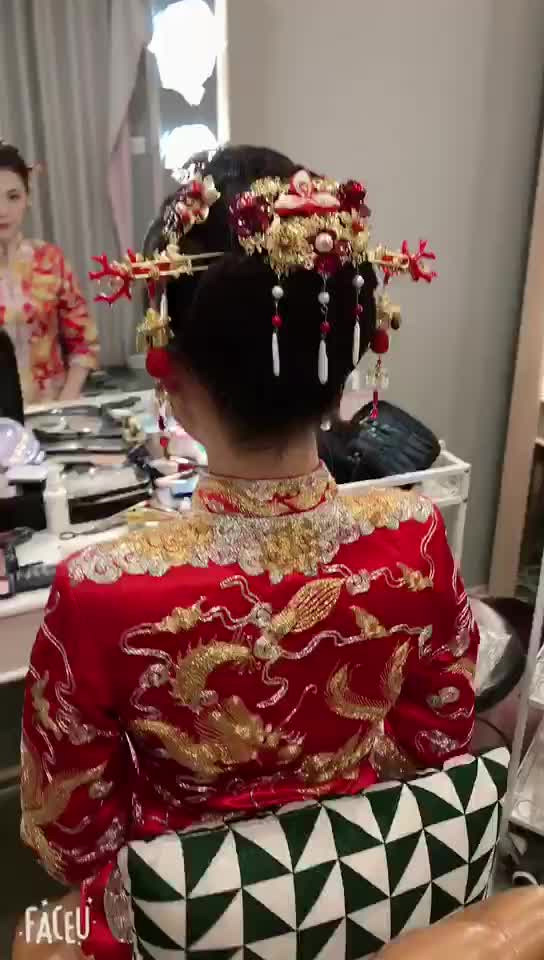 【伊丽莎白】新娘时尚造型+全程跟妆