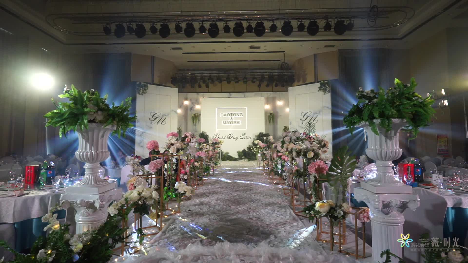 【薇时光婚礼】轻奢森系风送主持+摄影+摄像