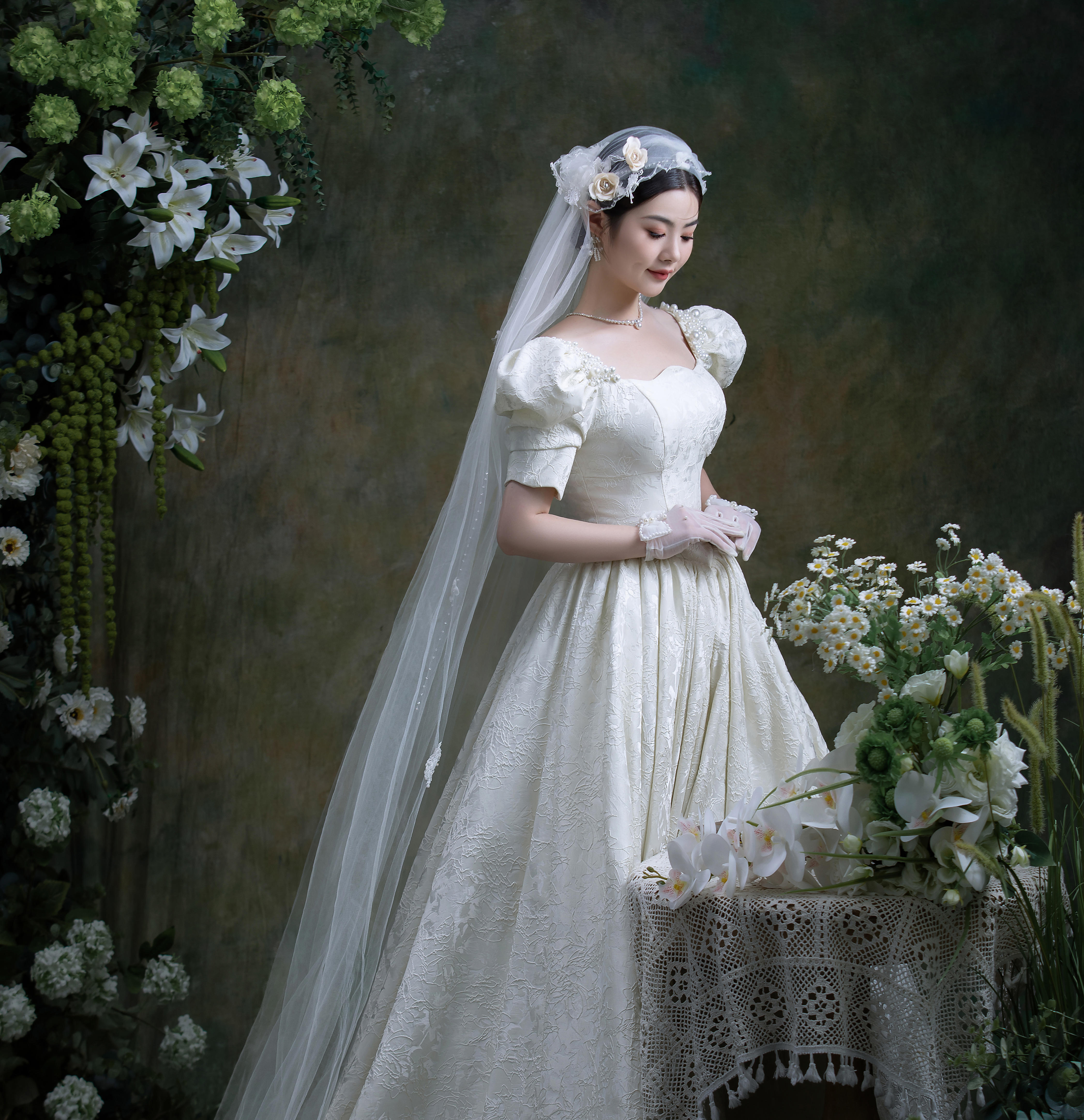 拍了组小众高级轻氧油画风婚纱照