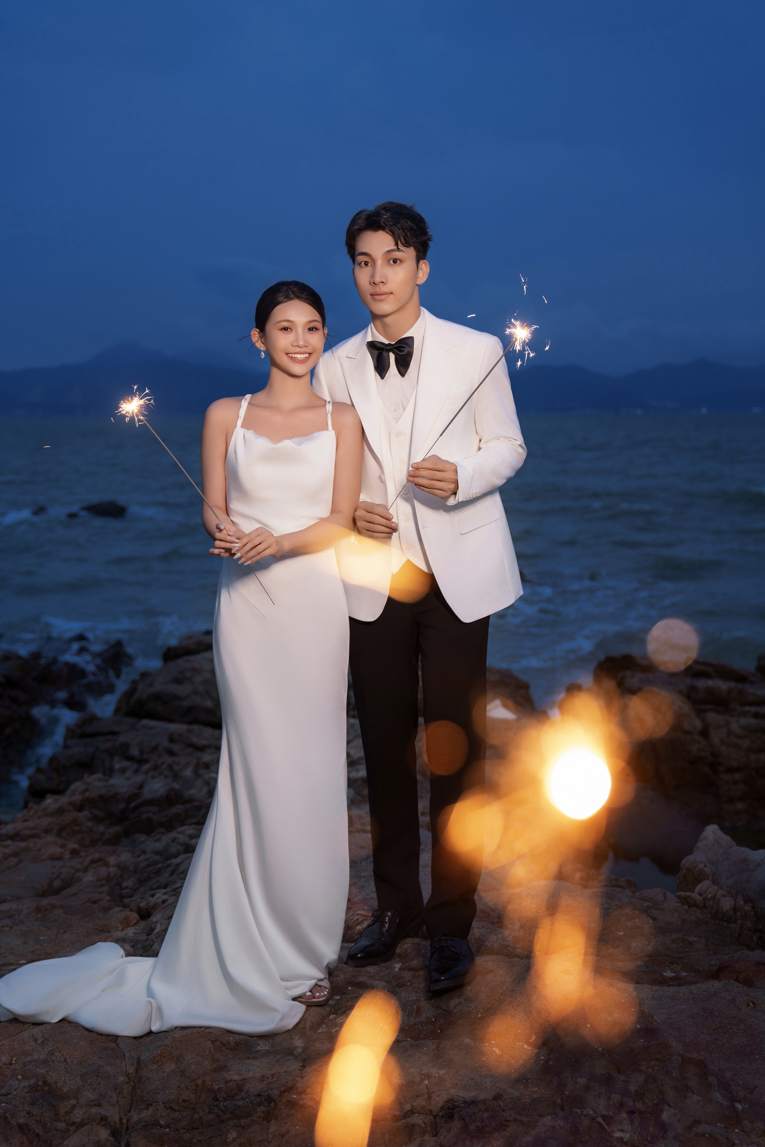 十服十造+夜景主題拍攝+游艇=一價(jià)全包